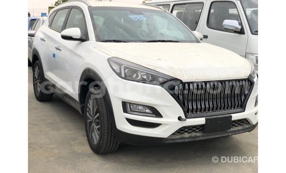 Ra Imported Hyundai Tucson funfun Ọkọ̀ in Import - Dubai ni Ashanti Ra Imported Hyundai Tucson funfun Ọkọ̀ in Import - Dubai ni Ashanti