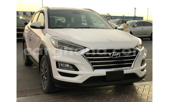 Buy Import Hyundai Tucson White Car in Import - Dubai in Ashanti Buy Import Hyundai Tucson White Car in Import - Dubai in Ashanti