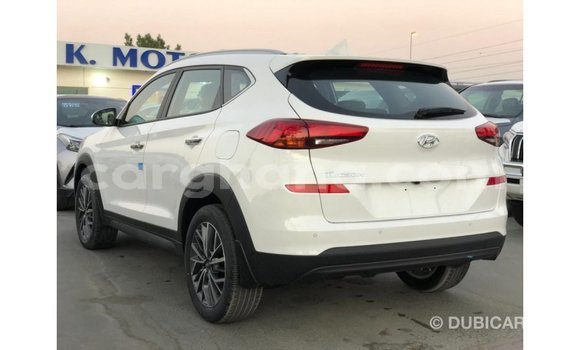 Buy Import Hyundai Tucson White Car in Import - Dubai in Ashanti Buy Import Hyundai Tucson White Car in Import - Dubai in Ashanti