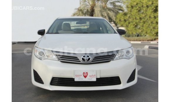 Ra Imported Toyota Camry funfun Ọkọ̀ in Import - Dubai ni Ashanti Ra Imported Toyota Camry funfun Ọkọ̀ in Import - Dubai ni Ashanti