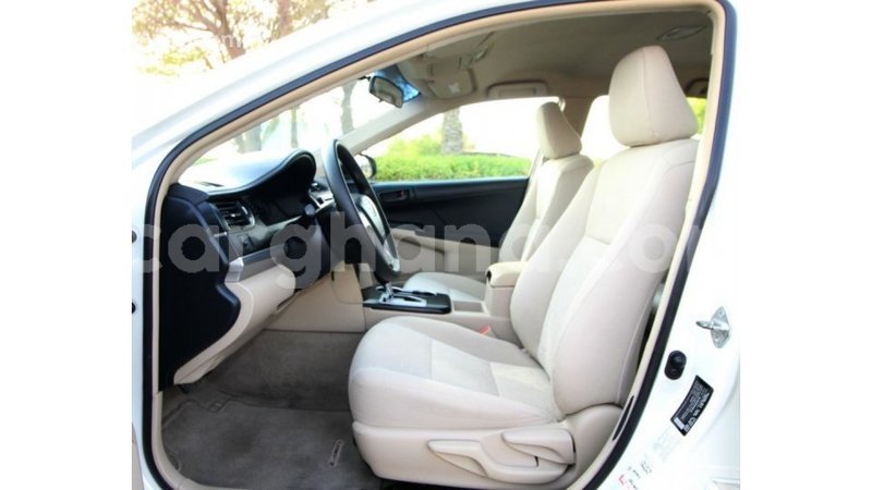 Big with watermark toyota camry ashanti import dubai 12392