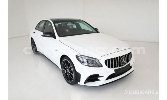 Ra Imported Mercedes‒Benz 1117 funfun Ọkọ̀ akẹ́rù ńlá in Import - Dubai ni Ashanti Ra Imported Mercedes‒Benz 1117 funfun Ọkọ̀ akẹ́rù ńlá in Import - Dubai ni Ashanti