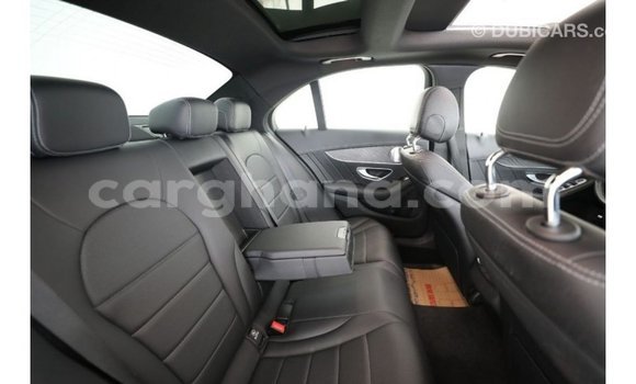 Ra Imported Mercedes‒Benz 1117 Black Ọkọ̀ akẹ́rù ńlá in Import - Dubai ni Ashanti Ra Imported Mercedes‒Benz 1117 Black Ọkọ̀ akẹ́rù ńlá in Import - Dubai ni Ashanti