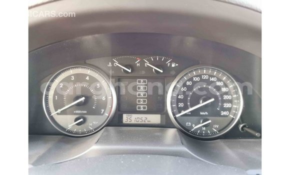 Sayi Imported Toyota Land Cruiser White Mota in Import - Dubai a Ashanti Sayi Imported Toyota Land Cruiser White Mota in Import - Dubai a Ashanti