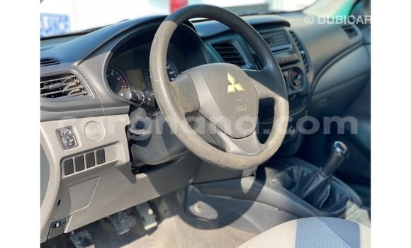 Sayi Imported Mitsubishi L200 White Mota in Import - Dubai a Ashanti Sayi Imported Mitsubishi L200 White Mota in Import - Dubai a Ashanti