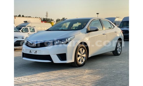 Buy Import Toyota Corolla White Car in Import - Dubai in Ashanti Buy Import Toyota Corolla White Car in Import - Dubai in Ashanti