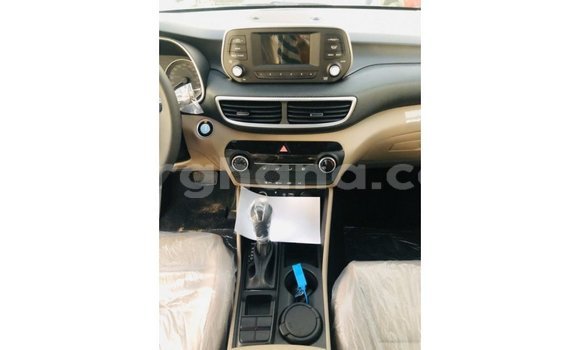 Sayi Imported Hyundai Tucson White Mota in Import - Dubai a Ashanti Sayi Imported Hyundai Tucson White Mota in Import - Dubai a Ashanti
