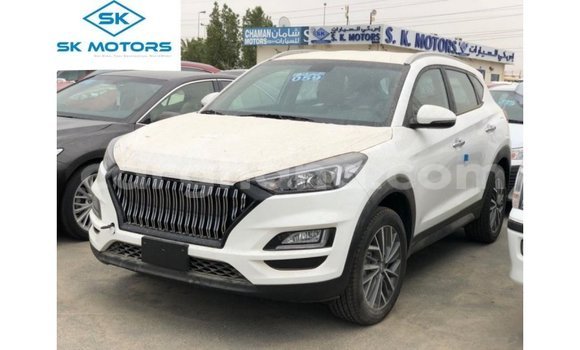 Buy Import Hyundai Tucson White Car in Import - Dubai in Ashanti Buy Import Hyundai Tucson White Car in Import - Dubai in Ashanti
