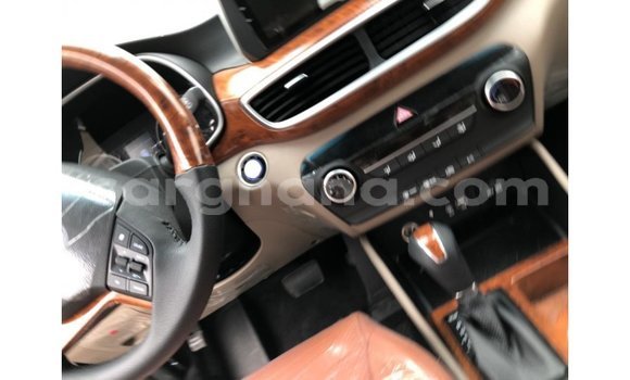 Buy Import Hyundai Tucson White Car in Import - Dubai in Ashanti Buy Import Hyundai Tucson White Car in Import - Dubai in Ashanti