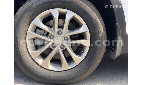 Buy Import Hyundai Santa Fe White Car in Import - Dubai in Ashanti Buy Import Hyundai Santa Fe White Car in Import - Dubai in Ashanti