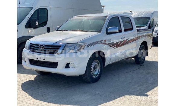 Buy Import Toyota Hilux White Car in Import - Dubai in Ashanti Buy Import Toyota Hilux White Car in Import - Dubai in Ashanti