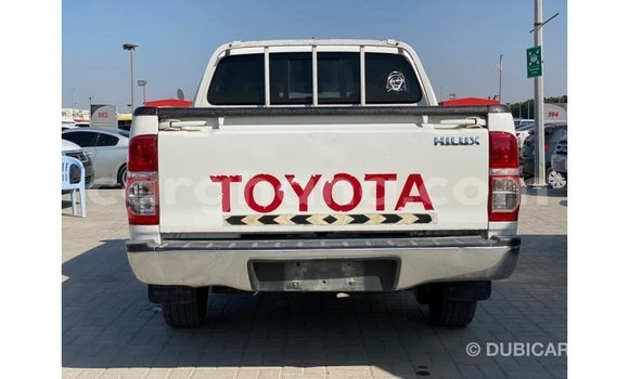Buy Import Toyota Hilux White Car in Import - Dubai in Ashanti Buy Import Toyota Hilux White Car in Import - Dubai in Ashanti