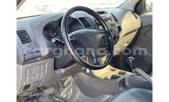 Buy Import Toyota Hilux White Car in Import - Dubai in Ashanti Buy Import Toyota Hilux White Car in Import - Dubai in Ashanti