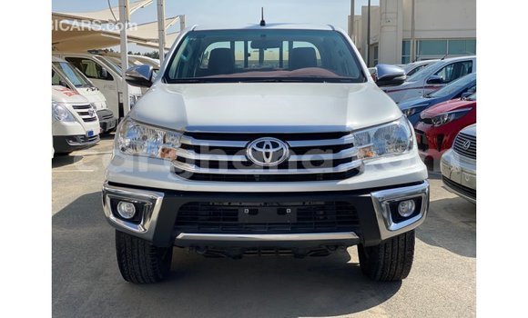 Buy Import Toyota Hilux White Car in Import - Dubai in Ashanti Buy Import Toyota Hilux White Car in Import - Dubai in Ashanti