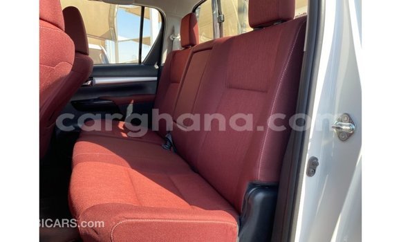 Buy Import Toyota Hilux White Car in Import - Dubai in Ashanti Buy Import Toyota Hilux White Car in Import - Dubai in Ashanti