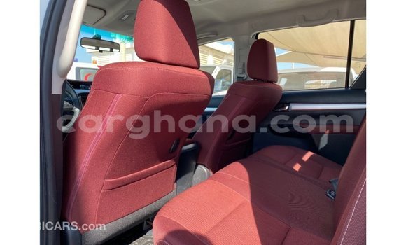Buy Import Toyota Hilux White Car in Import - Dubai in Ashanti Buy Import Toyota Hilux White Car in Import - Dubai in Ashanti