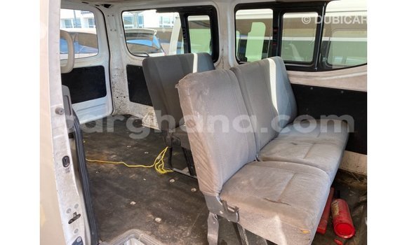 Buy Import Nissan Urvan White Car in Import - Dubai in Ashanti Buy Import Nissan Urvan White Car in Import - Dubai in Ashanti