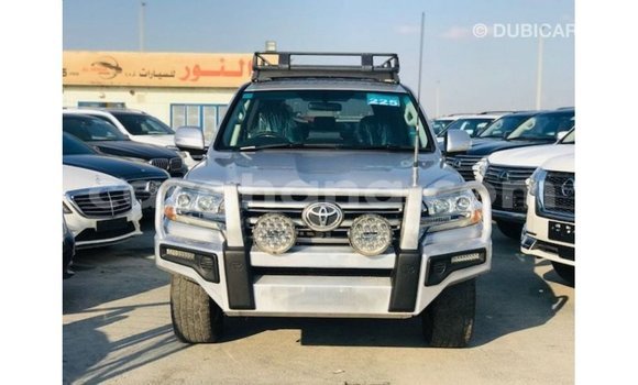 Sayi Imported Toyota Land Cruiser Sauran Mota in Import - Dubai a Ashanti Sayi Imported Toyota Land Cruiser Sauran Mota in Import - Dubai a Ashanti