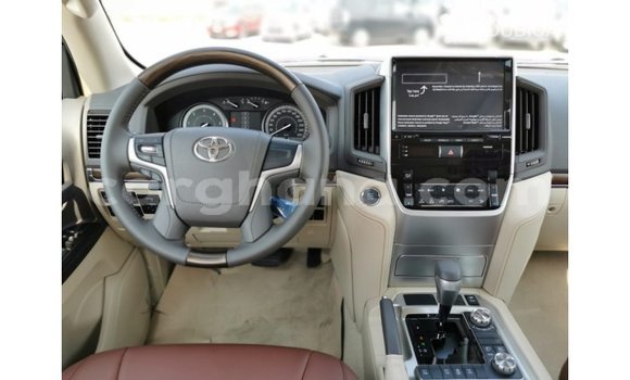 Ra Imported Toyota Land Cruiser funfun Ọkọ̀ in Import - Dubai ni Ashanti Ra Imported Toyota Land Cruiser funfun Ọkọ̀ in Import - Dubai ni Ashanti