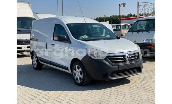 Buy Import Renault 6 White Car in Import - Dubai in Ashanti Buy Import Renault 6 White Car in Import - Dubai in Ashanti