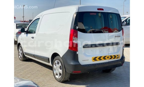 Buy Import Renault 6 White Car in Import - Dubai in Ashanti Buy Import Renault 6 White Car in Import - Dubai in Ashanti