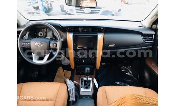 Sayi Imported Toyota Fortuner Black Mota in Import - Dubai a Ashanti Sayi Imported Toyota Fortuner Black Mota in Import - Dubai a Ashanti
