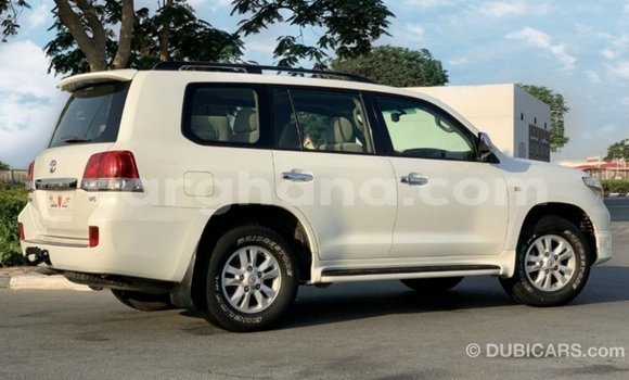 Ra Imported Toyota Land Cruiser funfun Ọkọ̀ in Import - Dubai ni Ashanti Ra Imported Toyota Land Cruiser funfun Ọkọ̀ in Import - Dubai ni Ashanti