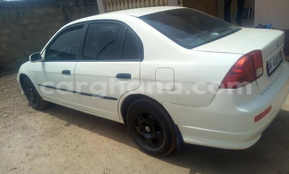 Sayi Na hannu Honda Civic White Mota in Accra a Greater Accra Sayi Na hannu Honda Civic White Mota in Accra a Greater Accra