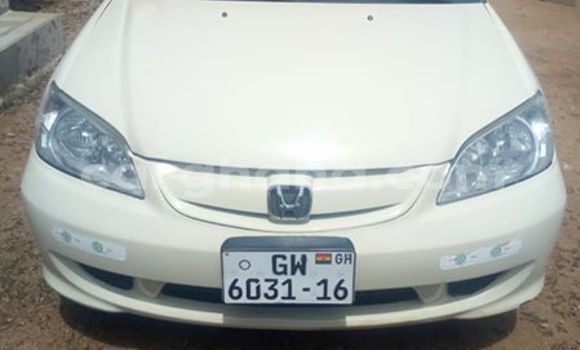 Sayi Na hannu Honda Civic White Mota in Accra a Greater Accra Sayi Na hannu Honda Civic White Mota in Accra a Greater Accra