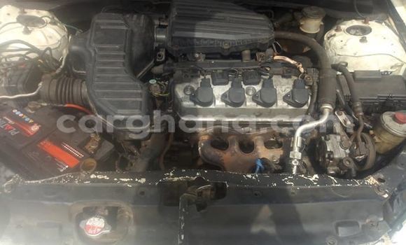 Sayi Na hannu Honda Civic White Mota in Accra a Greater Accra Sayi Na hannu Honda Civic White Mota in Accra a Greater Accra