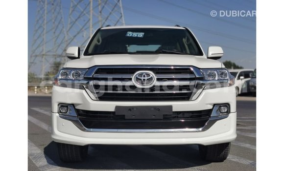 Ra Imported Toyota Land Cruiser funfun Ọkọ̀ in Import - Dubai ni Ashanti Ra Imported Toyota Land Cruiser funfun Ọkọ̀ in Import - Dubai ni Ashanti