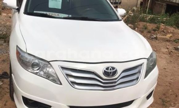 Buy Used Toyota Camry White Car in Accra in Greater Accra Buy Used Toyota Camry White Car in Accra in Greater Accra
