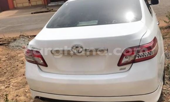 Buy Used Toyota Camry White Car in Accra in Greater Accra Buy Used Toyota Camry White Car in Accra in Greater Accra