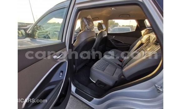 Ra Imported Hyundai Santa Fe Miiran Ọkọ̀ in Import - Dubai ni Ashanti Ra Imported Hyundai Santa Fe Miiran Ọkọ̀ in Import - Dubai ni Ashanti
