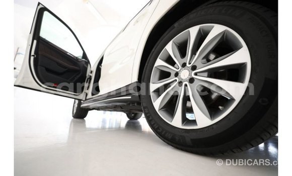 Ra Imported Mercedes‒Benz 1117 funfun Ọkọ̀ akẹ́rù ńlá in Import - Dubai ni Ashanti Ra Imported Mercedes‒Benz 1117 funfun Ọkọ̀ akẹ́rù ńlá in Import - Dubai ni Ashanti