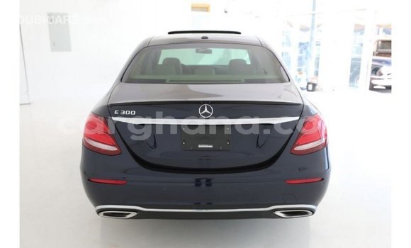 Ra Imported Mercedes‒Benz 1117 Blue Ọkọ̀ akẹ́rù ńlá in Import - Dubai ni Ashanti Ra Imported Mercedes‒Benz 1117 Blue Ọkọ̀ akẹ́rù ńlá in Import - Dubai ni Ashanti