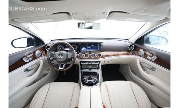 Ra Imported Mercedes‒Benz 1117 Blue Ọkọ̀ akẹ́rù ńlá in Import - Dubai ni Ashanti Ra Imported Mercedes‒Benz 1117 Blue Ọkọ̀ akẹ́rù ńlá in Import - Dubai ni Ashanti