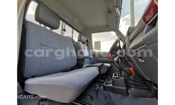 Buy Import Toyota Land Cruiser Beige Car in Import - Dubai in Ashanti Buy Import Toyota Land Cruiser Beige Car in Import - Dubai in Ashanti