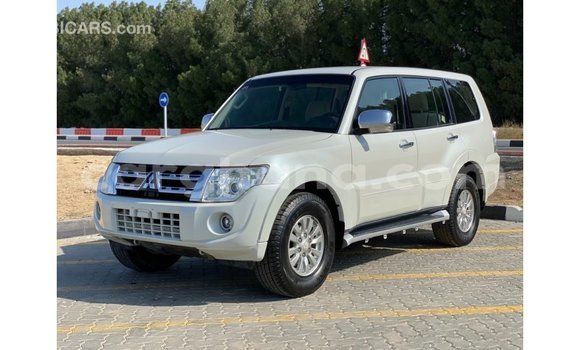 Sayi Imported Mitsubishi Pajero White Mota in Import - Dubai a Ashanti Sayi Imported Mitsubishi Pajero White Mota in Import - Dubai a Ashanti