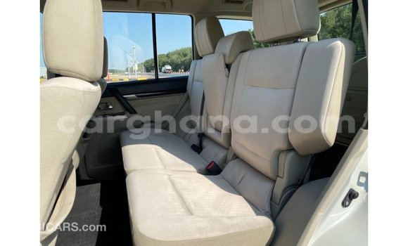 Sayi Imported Mitsubishi Pajero White Mota in Import - Dubai a Ashanti Sayi Imported Mitsubishi Pajero White Mota in Import - Dubai a Ashanti