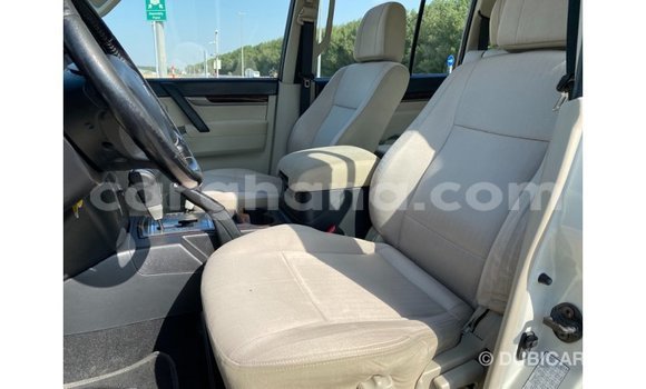 Sayi Imported Mitsubishi Pajero White Mota in Import - Dubai a Ashanti Sayi Imported Mitsubishi Pajero White Mota in Import - Dubai a Ashanti