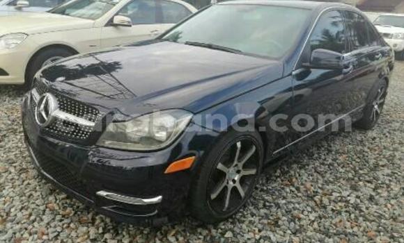 Ra Àlòkù Mercedes‒Benz C–Class Black Ọkọ̀ in Accra ni Greater Accra Ra Àlòkù Mercedes‒Benz C–Class Black Ọkọ̀ in Accra ni Greater Accra