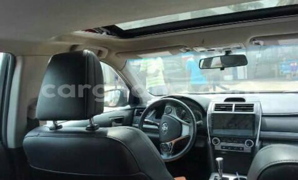 Ra Àlòkù Toyota Camry Red Ọkọ̀ in Accra ni Greater Accra Ra Àlòkù Toyota Camry Red Ọkọ̀ in Accra ni Greater Accra