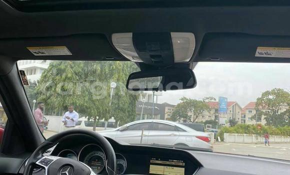 Ra Àlòkù Mercedes‒Benz C–Class Red Ọkọ̀ in Accra ni Greater Accra Ra Àlòkù Mercedes‒Benz C–Class Red Ọkọ̀ in Accra ni Greater Accra