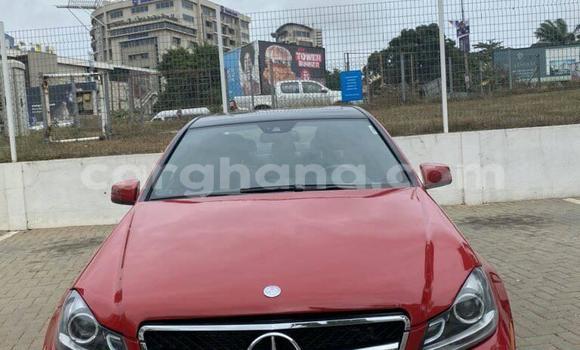 Ra Àlòkù Mercedes‒Benz C–Class Red Ọkọ̀ in Accra ni Greater Accra Ra Àlòkù Mercedes‒Benz C–Class Red Ọkọ̀ in Accra ni Greater Accra