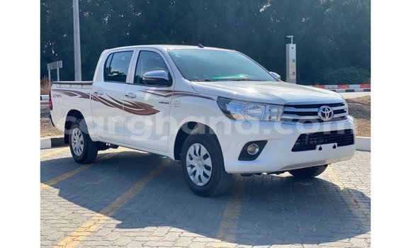 Buy Import Toyota Hilux White Car in Import - Dubai in Ashanti Buy Import Toyota Hilux White Car in Import - Dubai in Ashanti
