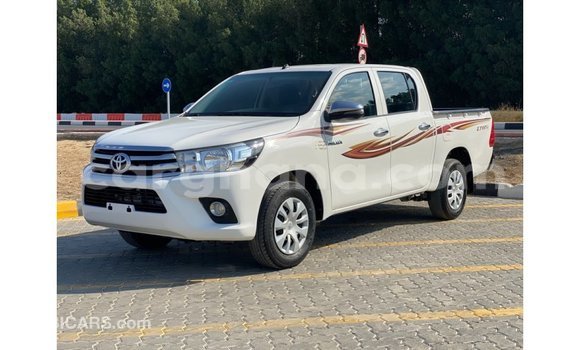 Buy Import Toyota Hilux White Car in Import - Dubai in Ashanti Buy Import Toyota Hilux White Car in Import - Dubai in Ashanti