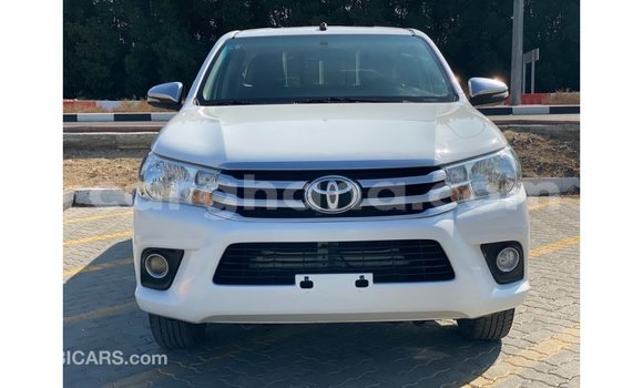 Buy Import Toyota Hilux White Car in Import - Dubai in Ashanti Buy Import Toyota Hilux White Car in Import - Dubai in Ashanti