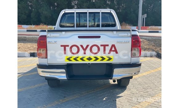 Buy Import Toyota Hilux White Car in Import - Dubai in Ashanti Buy Import Toyota Hilux White Car in Import - Dubai in Ashanti