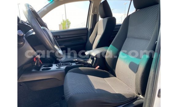 Buy Import Toyota Hilux White Car in Import - Dubai in Ashanti Buy Import Toyota Hilux White Car in Import - Dubai in Ashanti